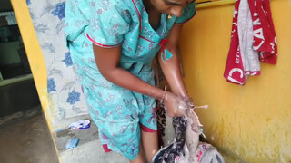 7. Indian mom blanket and mosquito ????????wash pure desi tarike se cloth wash ||Vlogger Soni
