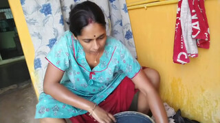8. Indian mom blanket and mosquito ????????wash pure desi tarike se cloth wash ||Vlogger Soni