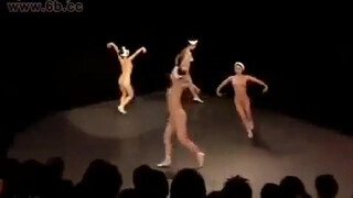 2. Asian beautiful women naked ballet. 亚洲美女全裸芭蕾