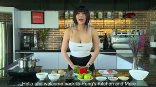 Pong’s kitchen – Braised pork with vegetables – Beautiful girl Cooking
