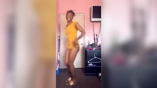 3. Dancing and twerking.                                 ono mwana akulagako ku mana ye