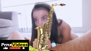 7. Lana Rhoades plays SaX feat.Gay Sax (SlowMotion )Лана Роудс играет на саксофоне слоумо