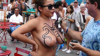 2. TIMES SQUARE BODY PAINTING