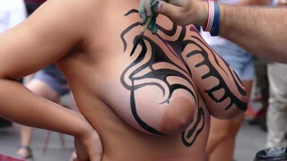 3. TIMES SQUARE BODY PAINTING
