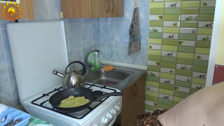 6. Сooking sandwiches. Omelet. Korean food. Mila Naturist. Naturist’s kitchen. INF.