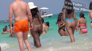 Girls of Miami Beach – skimpy thong bikinis everywhere!