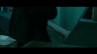 4. The Dictator 2012 Unbreakable Tits  cena de violencia – funny violence scene