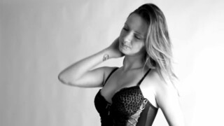 Naked photoshoot – Model Annet