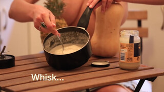 8. Go Naked At Home Ep. 1 – Waste Free Hummus
