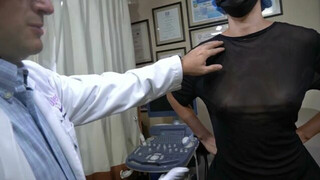 Breast examination, breast sensitivity and areolar reflex. Exploración mamaria, sensibilidad  pechos