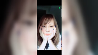 6. 【TikTok】胸元緩すぎライブ配信者【Japanese TikToker downblouse】