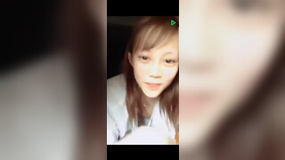 2. 【TikTok】胸元緩すぎライブ配信者【Japanese TikToker downblouse】