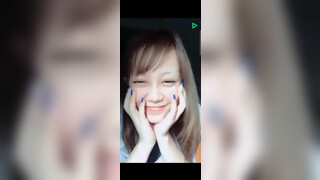 3. 【TikTok】胸元緩すぎライブ配信者【Japanese TikToker downblouse】