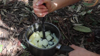 10. Nude hiking and camping I NSW Australia I Vegan Cooking EXPOSED I PlantBased meatballs & mash potato