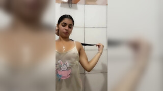 9. ????Hot Indian Girl Braless/No Bra on Shower Challenge! ????