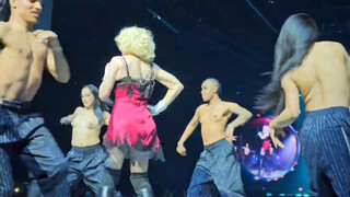 7. Madonna – Hung Up – The Celebration Tour (2.11.2023 Barcelona)