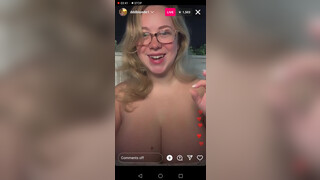 9. Nip Slip Live Instagram