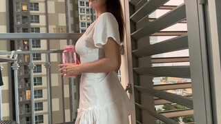 1. Transparent Haul with Alice | The white dress is wet and dry