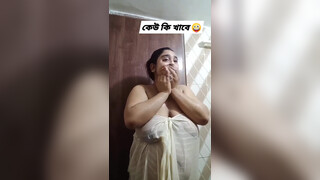 8. Bathing 18 years Rabeena Bathing recording by my phone #reels #subscribe #viral #viralvideo #bathing