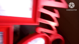 4. picture frame in hert