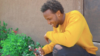 2. TWani – Na Lef (Official Music Video)
