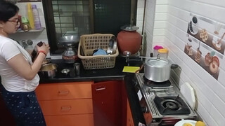 9. itni tabiyat kharab hone par bhi ek pal ka aram nasib me nahi hai