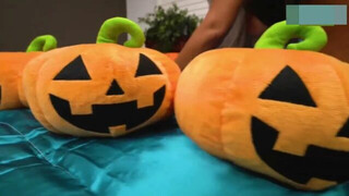 Halloween pumpkin booty twerk