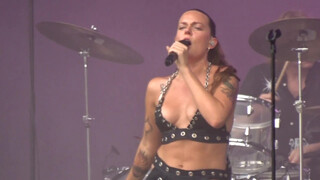 7. Tove Lo – Talking Body (Live) Paris, Rock en Seine 2023