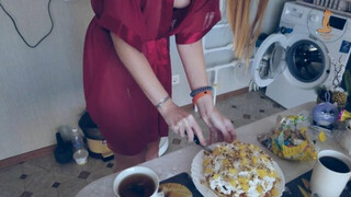 RedHead Foxy lingerie cooking show (“Pancho” cake)