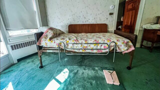 Abandoned House Where An Elderly Women Was Found Deceased-Everything Left Behind