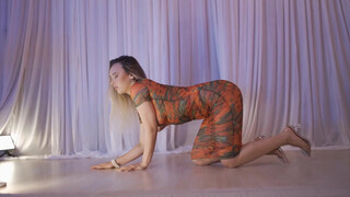 8. Fashion film Pretty little things model Angie