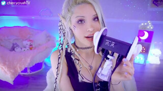 3AR L1CK1NG Too naughty for Youtube