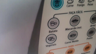 8. C0L0CA DENTR0… abri o micro-ondas uso sempre…