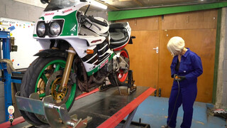 10. CBR400RR oil and filter change