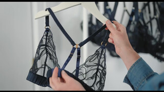 9. Fleur of England AW22 collections