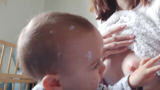 9. breastfeeding, the second day of chickenpox, treated with breast milk #breastfeeding #lactation