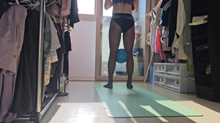 8. 10 mit Mini Ball Workout ???? pantyhose yoga