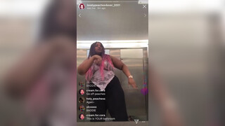 6. Peaches twerking in Walmart bathroom