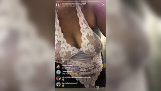 10. Peaches twerking in Walmart bathroom