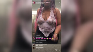 3. Peaches twerking in Walmart bathroom