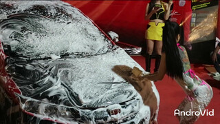 7. cute thai girl doing carwash ????