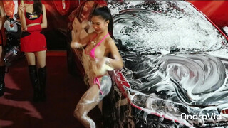 2. cute thai girl doing carwash ????