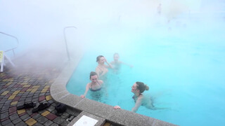 10. El duro invierno en Rusia ( t.-15). Como se divierten las personas cuando hace frio?