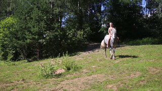 5. Nude photography. Shooting Nude models with a horse.