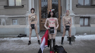 10. everydayrebellion.com presents – Aliaa Elmahdy & Femen protesting against Egyptian constitution