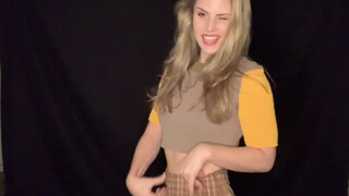 2. Shorts Try On: Fashion Knit Crop Top Lookbook & Vintage Shorts Try On Haul