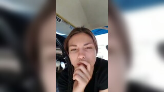7. Periscope Live Stream – xxratedhoneyk Teasing Fit Sexy Body in Car
