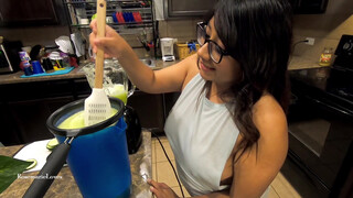 8. Making Cucumber water