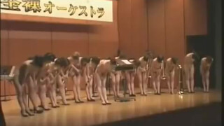 5. Naked Japanese Orchestra plays The Nutcracker march (Pyotr Tchaikovsky)