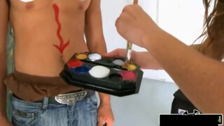 3. ???? couples try naked body painting ????